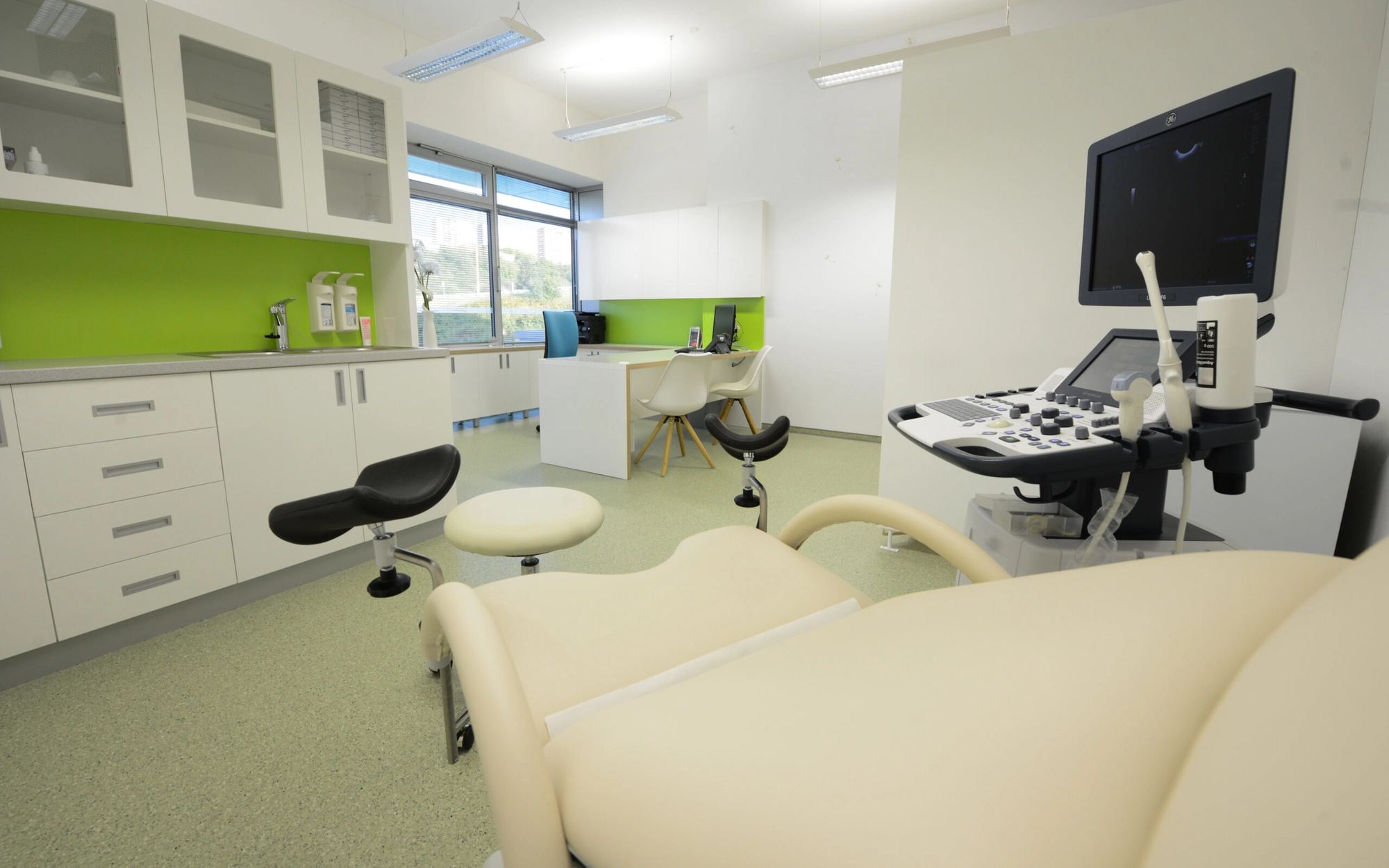 Gyncare gynekologicka ambulancia 2 1 scaled 1